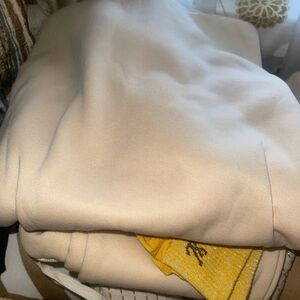 ❤️❤️SOLD❤️❤️SOLD❤️❤️SOLD Jogger Set, NWOT